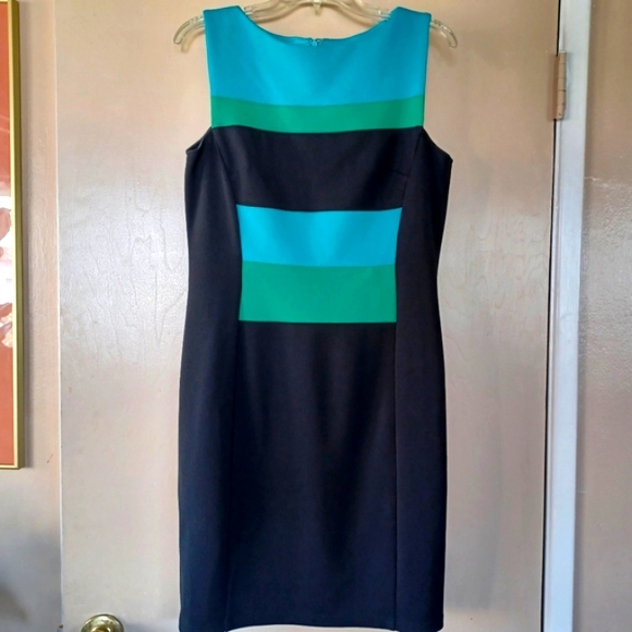 Sale!🥰Beautiful Maggy London dress! 👗 - Picture 8 of 9